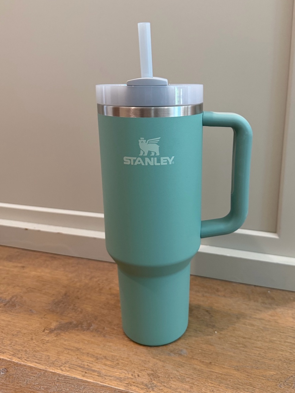 Stanley - Quencher H2.0 FlowState Tumbler - 40oz - Eucalyptus